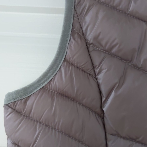 Rose gold Bernardo vest - Picture 3 of 10